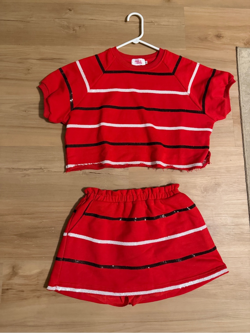 Matching Sparking Set - Red, White Black
